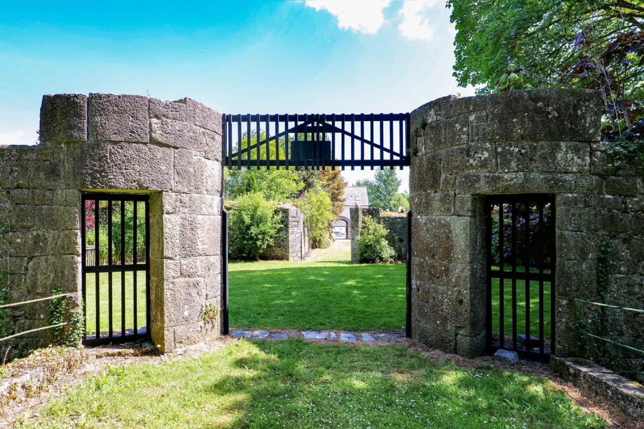 Photo of Whispering Willow, Brooklodge Demesne, Ballyglunin, Co. Galway, H54 XC86