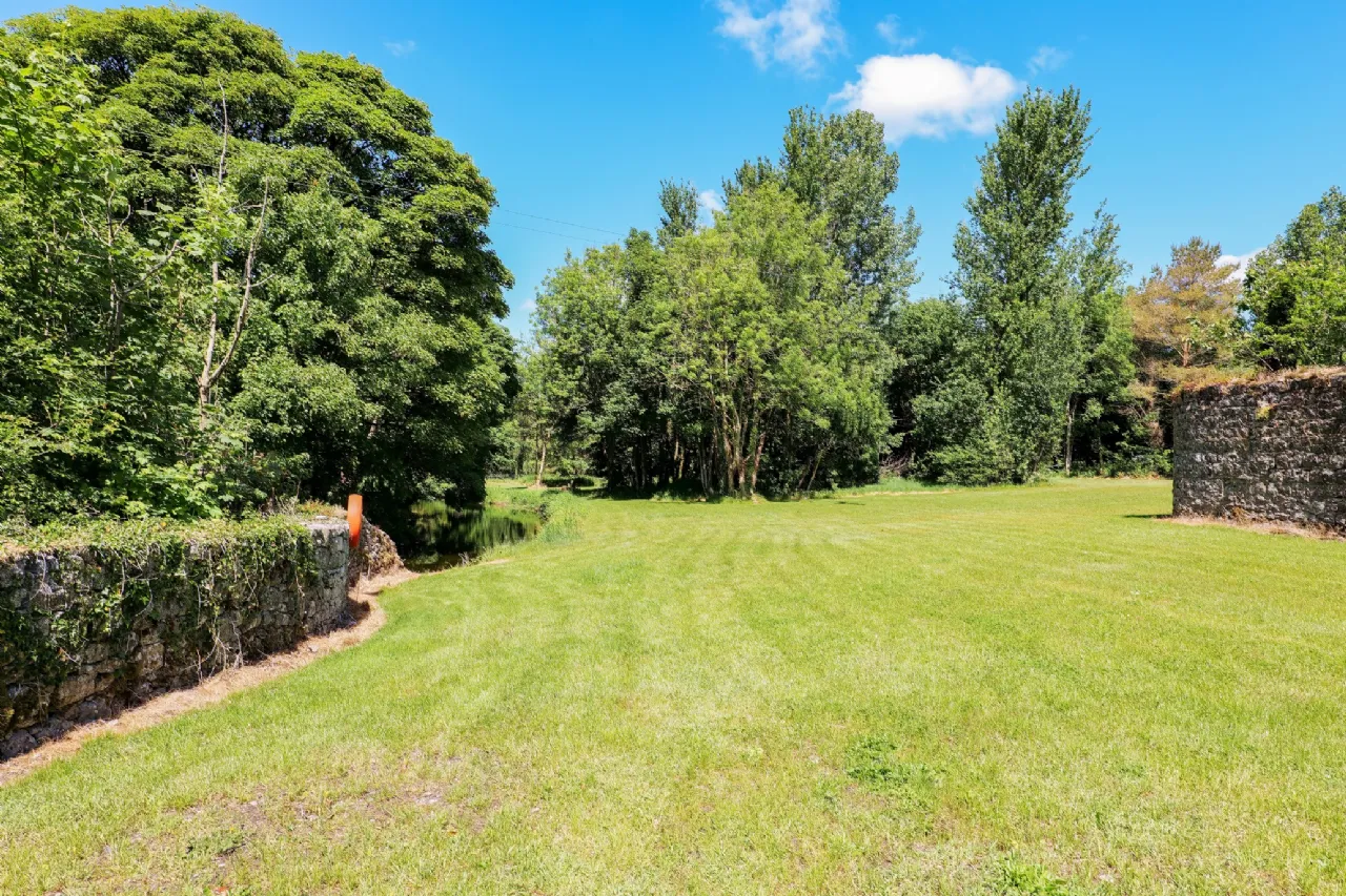 Photo of Whispering Willow, Brooklodge Demesne, Ballyglunin, Co. Galway, H54 XC86