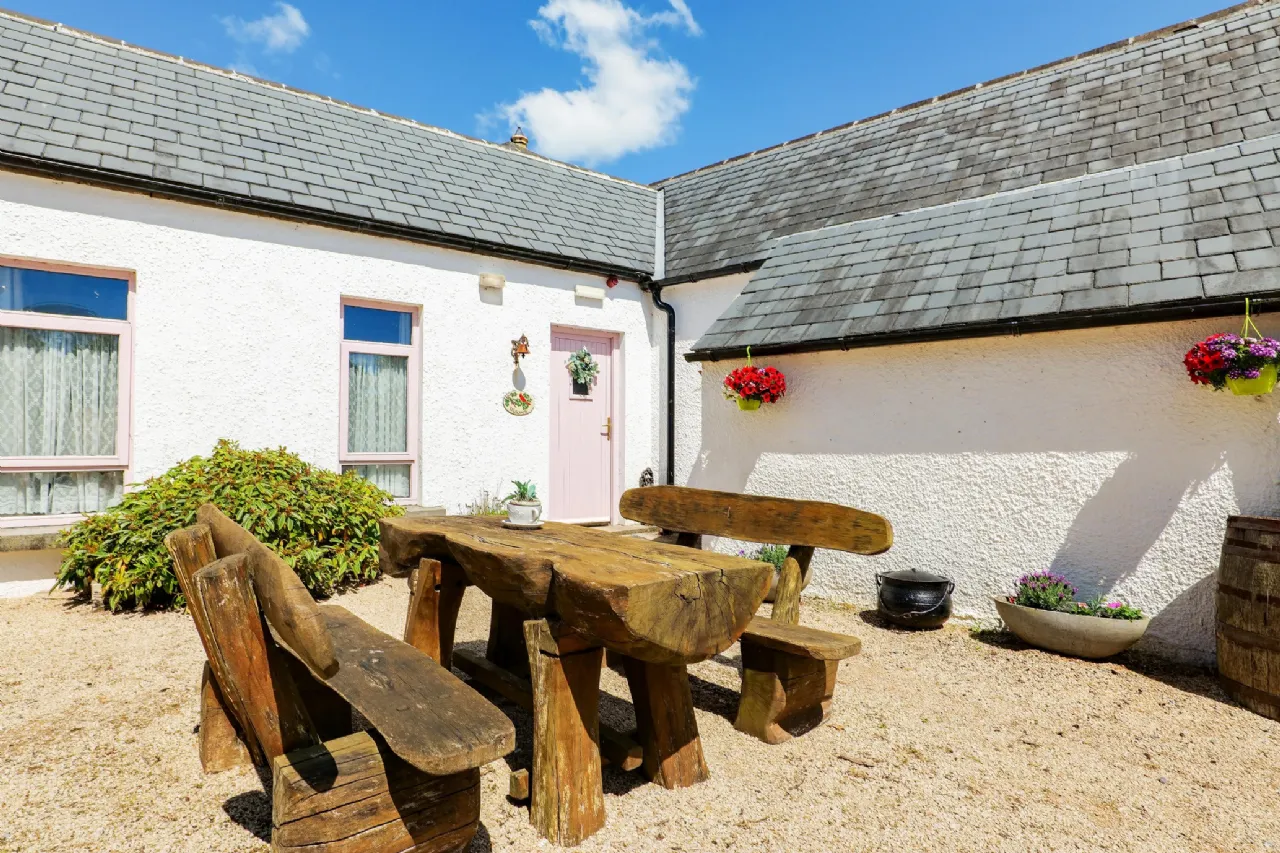 Photo of Whispering Willow, Brooklodge Demesne, Ballyglunin, Co. Galway, H54 XC86