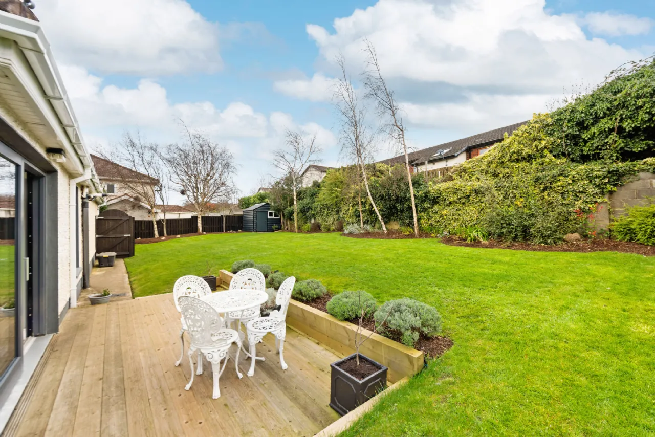 Photo of 10 Woodstown Way, Knocklyon, Dublin 16, D16 E193