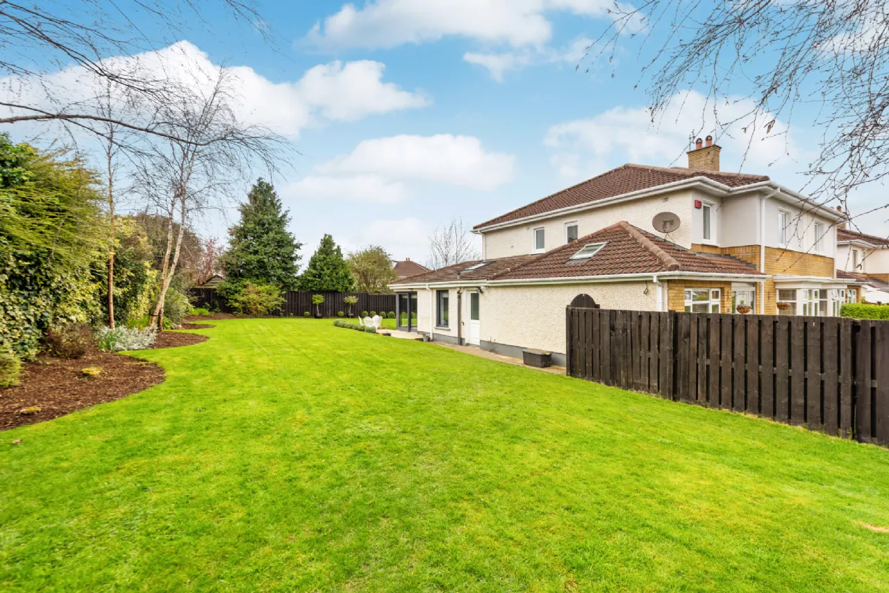 Photo of 10 Woodstown Way, Knocklyon, Dublin 16, D16 E193