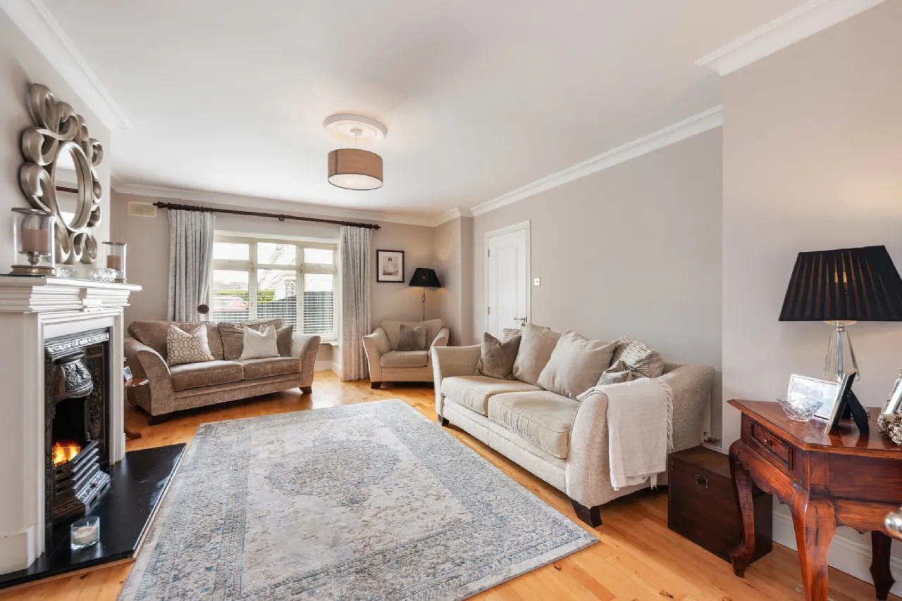 Photo of 10 Woodstown Way, Knocklyon, Dublin 16, D16 E193