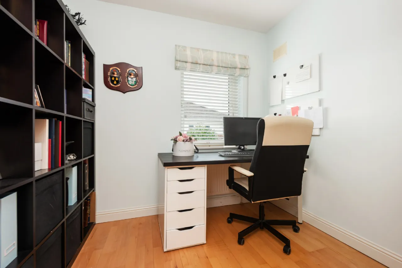 Photo of 10 Woodstown Way, Knocklyon, Dublin 16, D16 E193