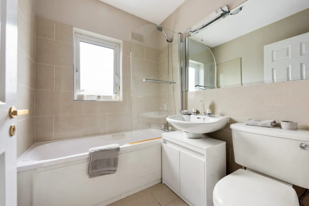 Photo of 10 Woodstown Way, Knocklyon, Dublin 16, D16 E193