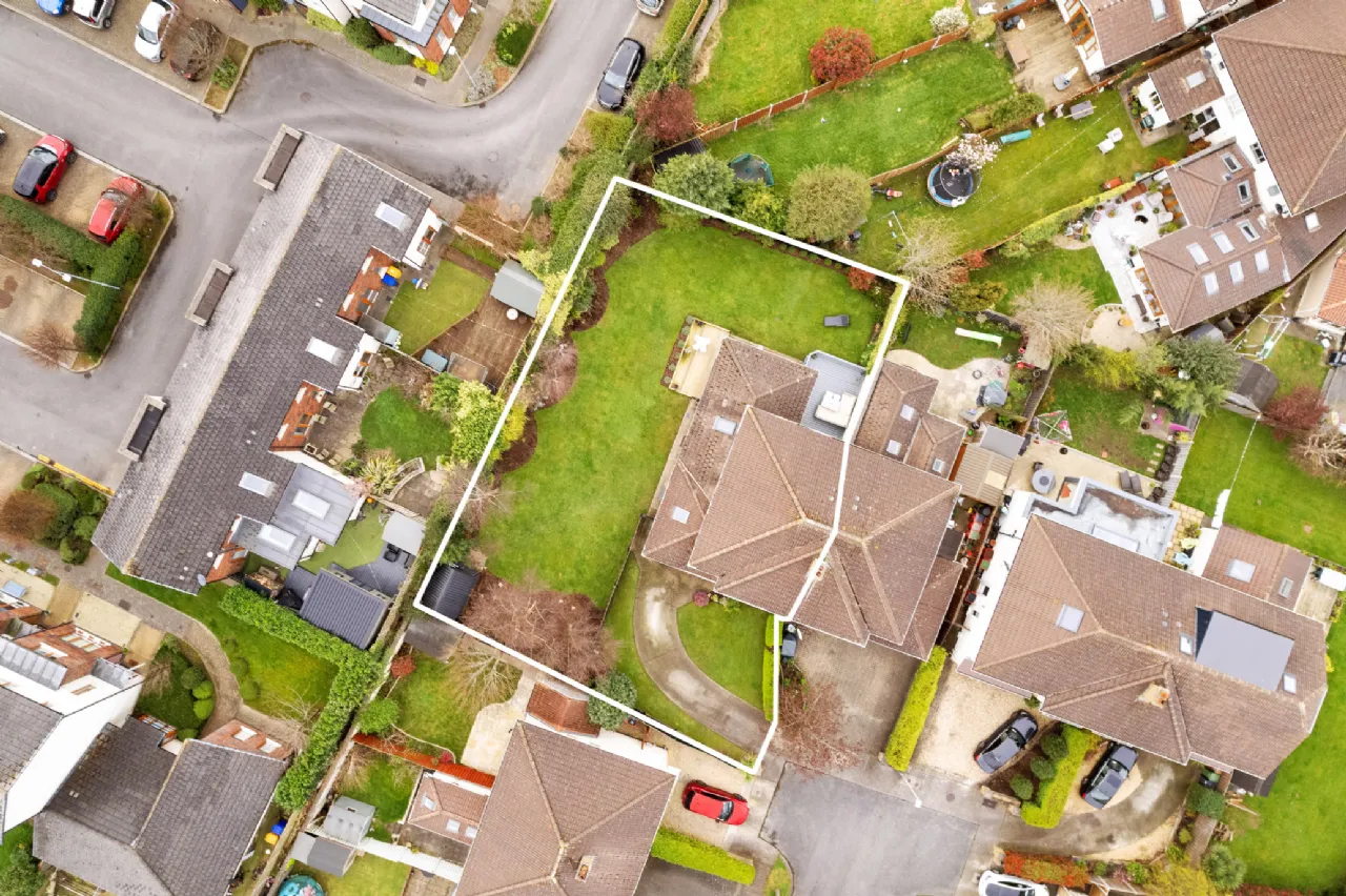 Photo of 10 Woodstown Way, Knocklyon, Dublin 16, D16 E193