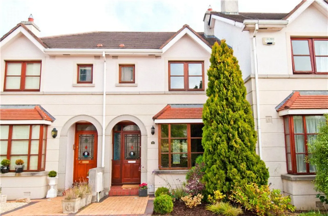 Photo of 16 Stradbrook Hall, Blackrock, Co Dublin