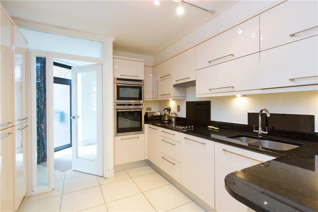 Photo of 17 Fortwilliam, Mount Merrion Avenue, Blackrock, Co Dublin