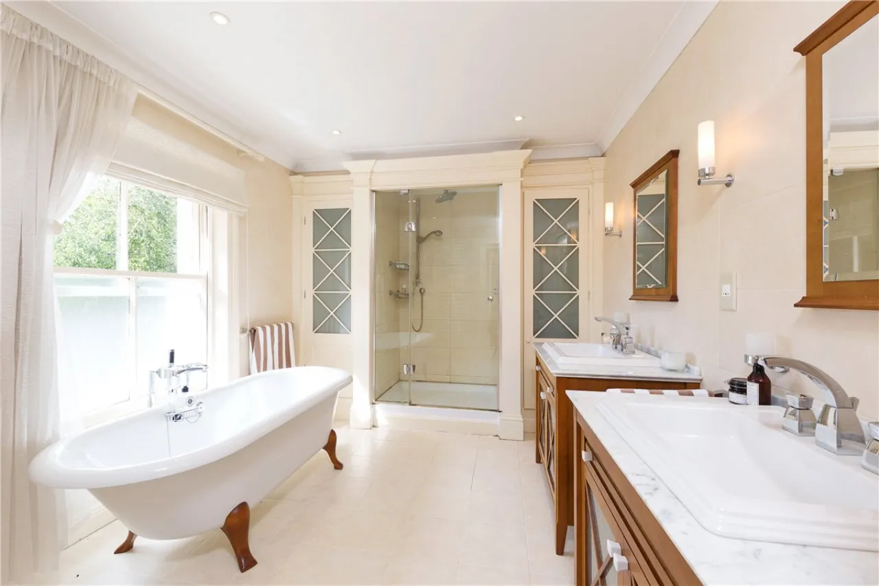 Photo of Redwood, Avoca Avenue, Blackrock, Co. Dublin, A94 C8D3