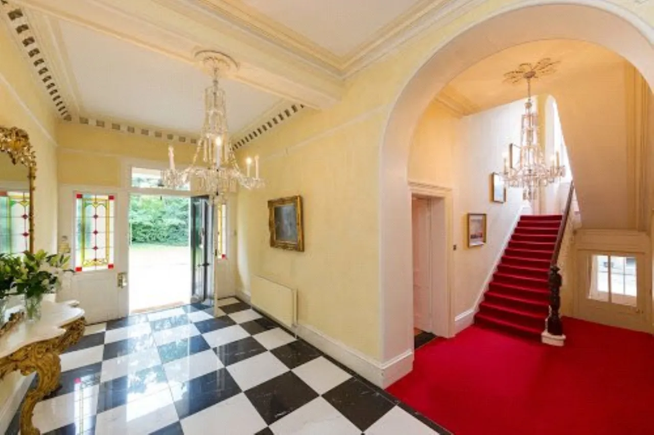 Photo of Redwood, Avoca Avenue, Blackrock, Co. Dublin, A94 C8D3