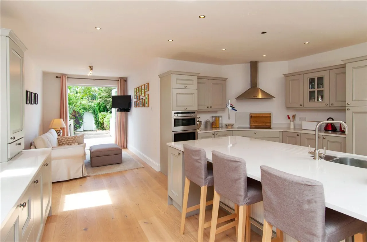 Photo of 6 Clonmore Road, Mount Merrion, Co Dublin