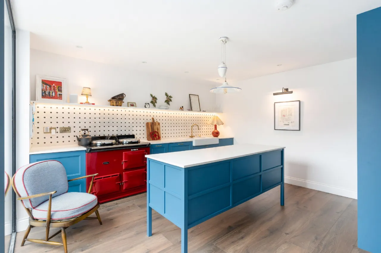 Photo of 1 Seaview, Pembroke Street, Irishtown, Dublin 4, D04 V2R3