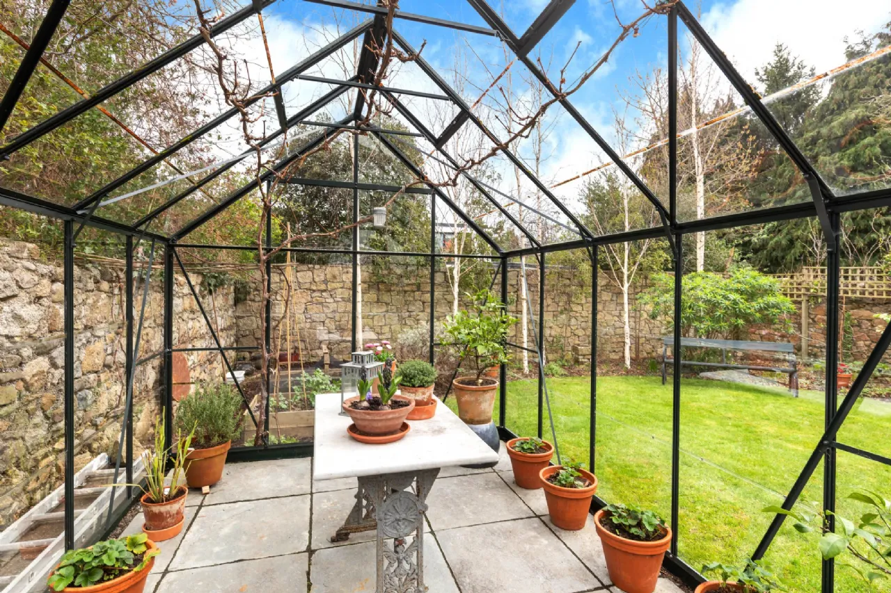 Photo of 17 Lower Prince Edward Terrace, Carysfort Avenue, Blackrock, Co Dublin, A94 K6R9