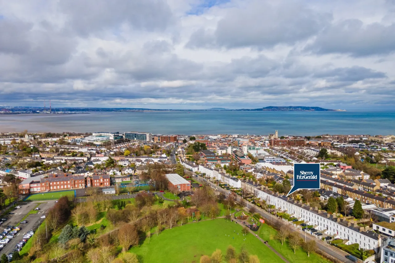 Photo of 17 Lower Prince Edward Terrace, Carysfort Avenue, Blackrock, Co Dublin, A94 K6R9