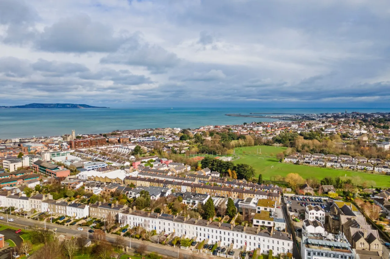 Photo of 17 Lower Prince Edward Terrace, Carysfort Avenue, Blackrock, Co Dublin, A94 K6R9