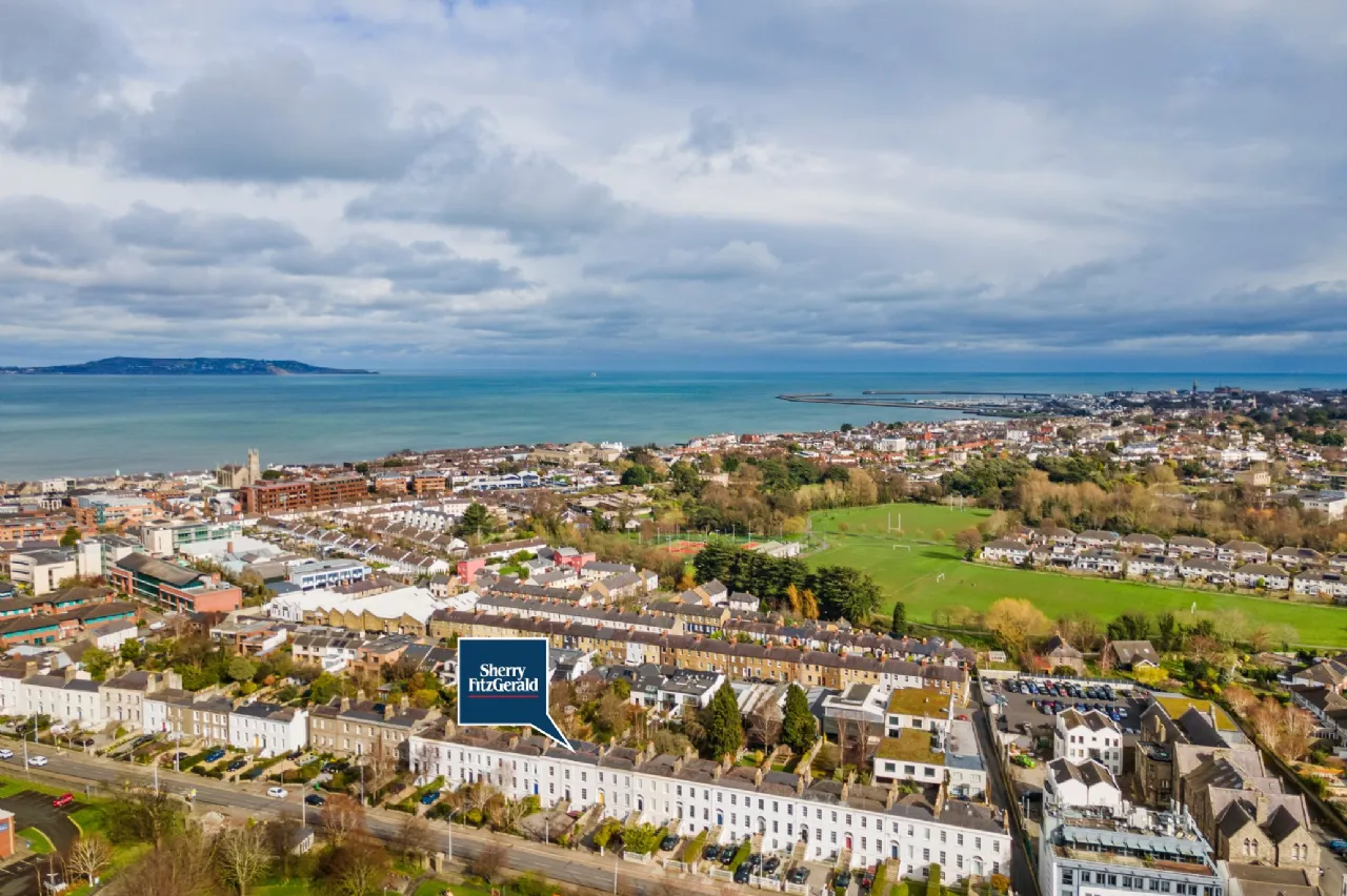 Photo of 17 Lower Prince Edward Terrace, Carysfort Avenue, Blackrock, Co Dublin, A94 K6R9