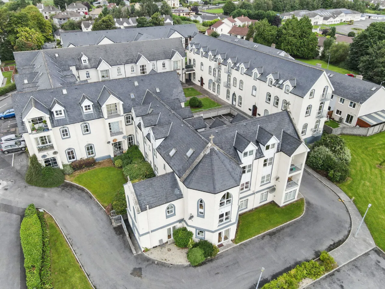 Photo of 16 Marymount, Carrick-On-Shannon, Co. Leitrim, N41 NY88