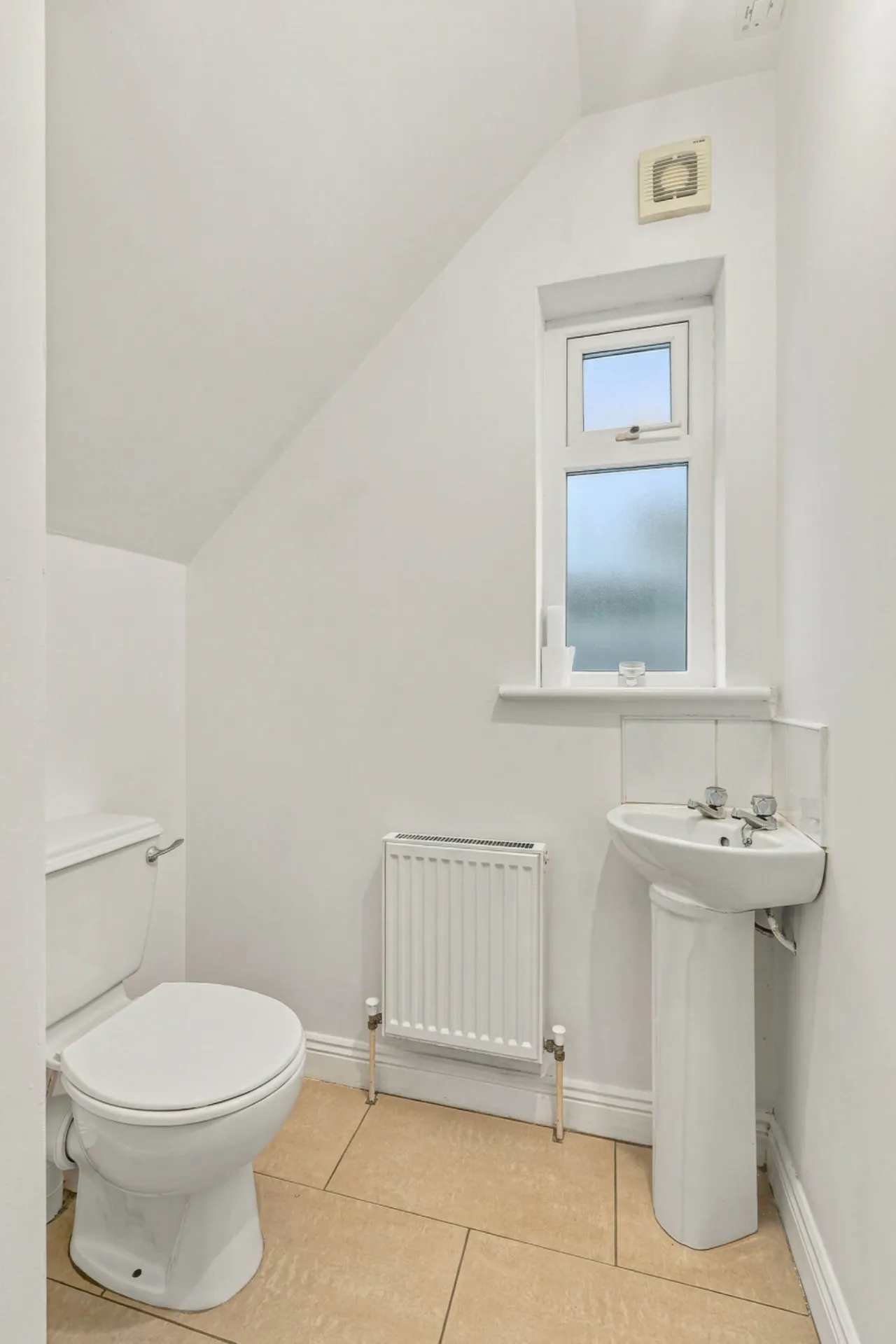 Photo of 122 Meadowgate, Gorey, Co. Wexford, Y25 D9W3