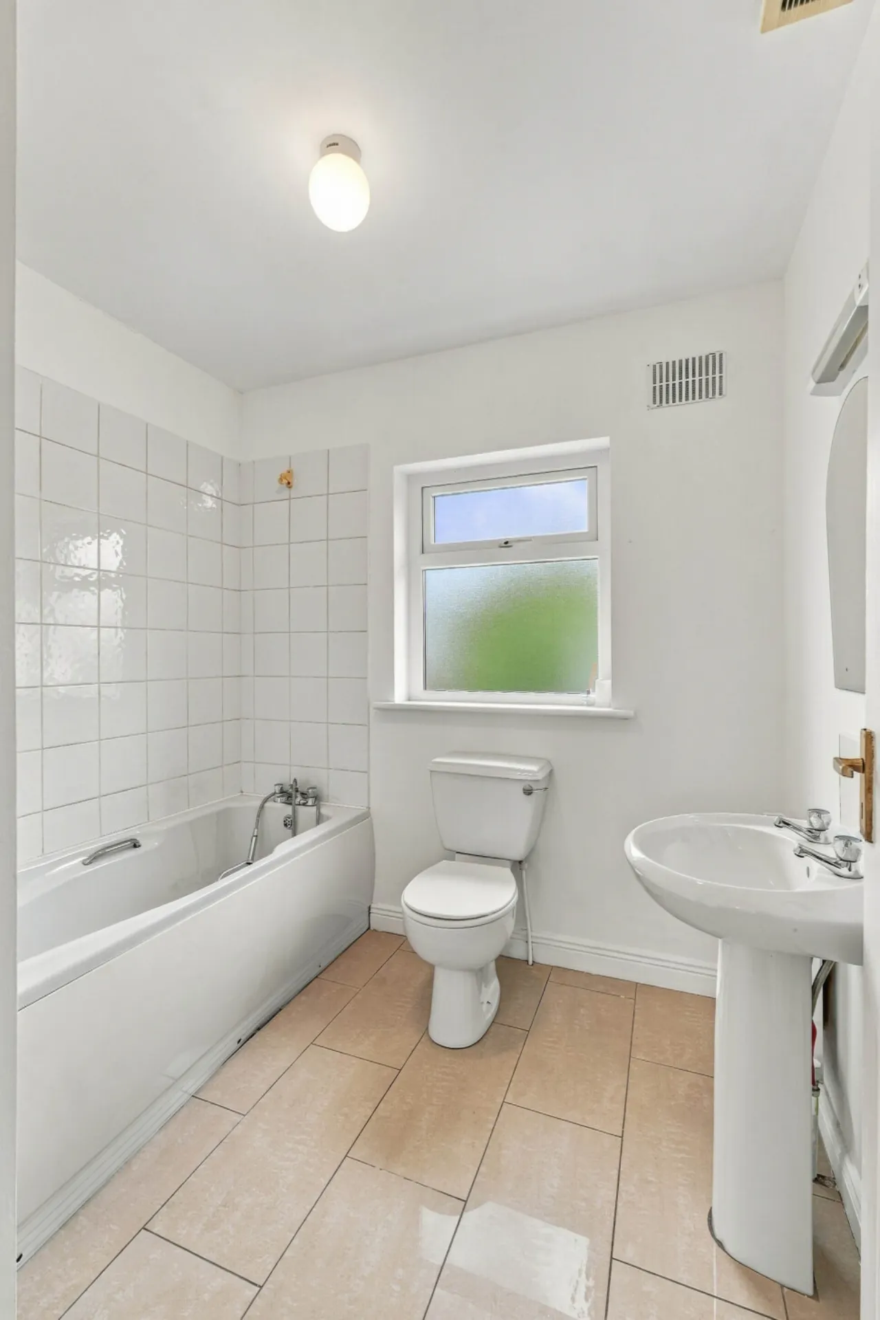 Photo of 122 Meadowgate, Gorey, Co. Wexford, Y25 D9W3