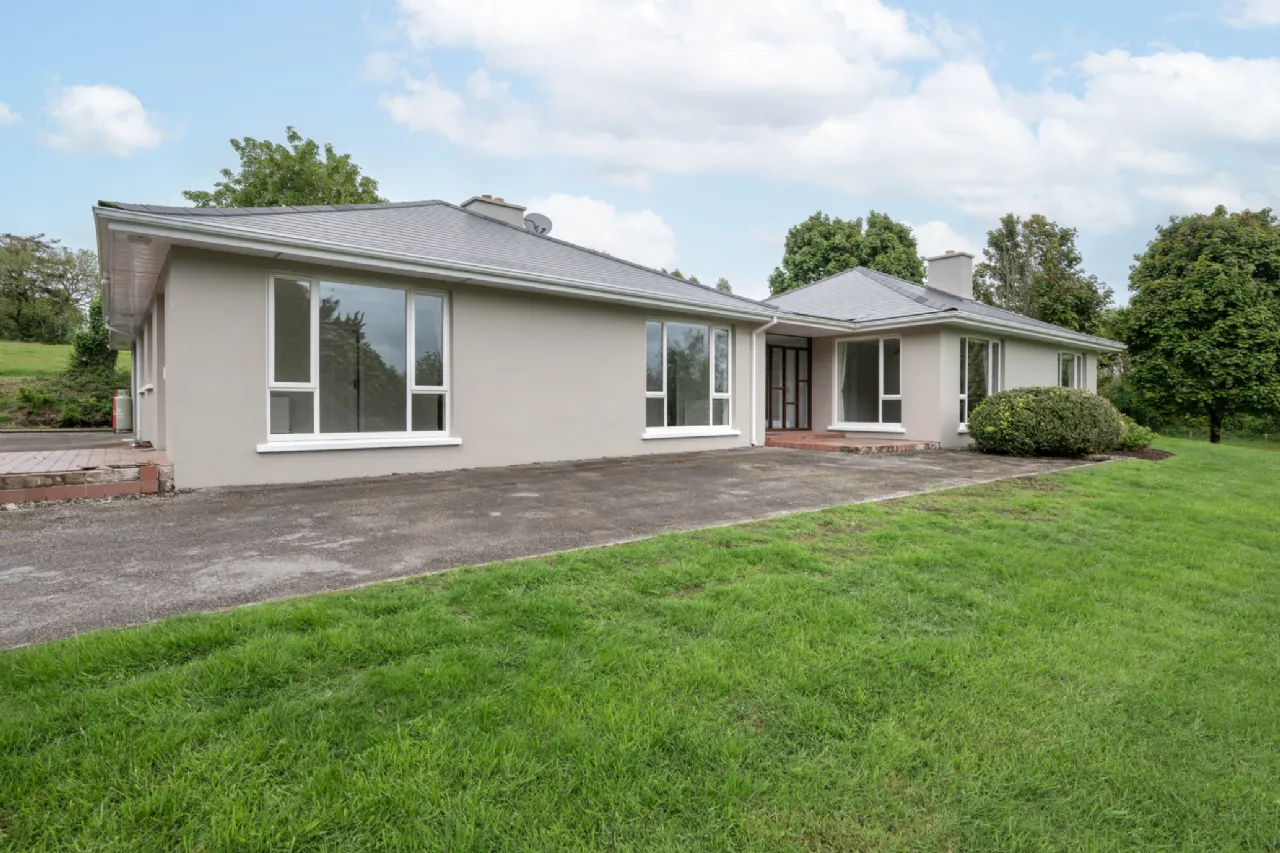 Photo of Clonkeen House, Castleview, Inchinashingane, Macroom, Co Cork, P12TW31