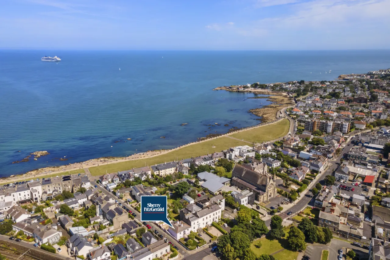 Photo of Raven Lodge, 17 Summerhill Road, Sandycove, Co Dublin, A96 VX65