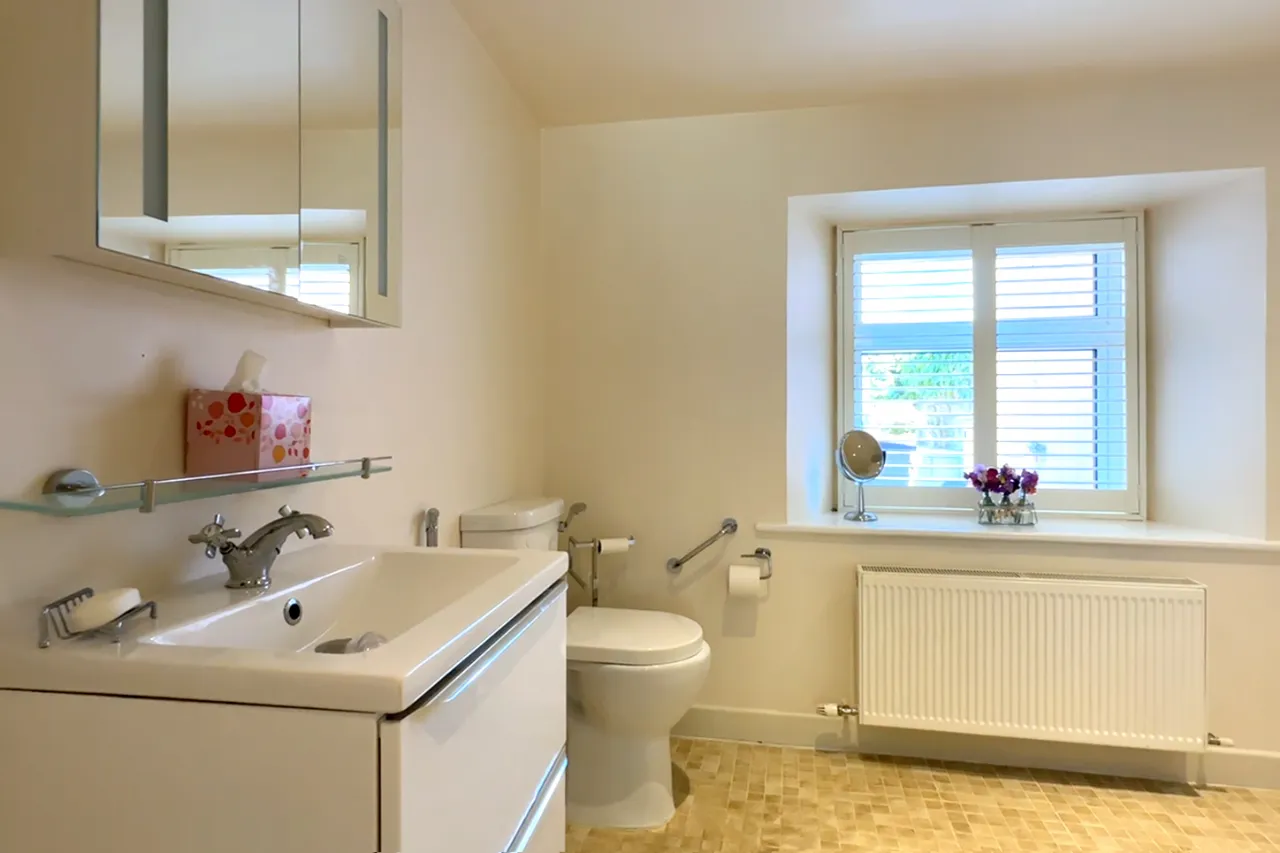 Photo of Raven Lodge, 17 Summerhill Road, Sandycove, Co Dublin, A96 VX65