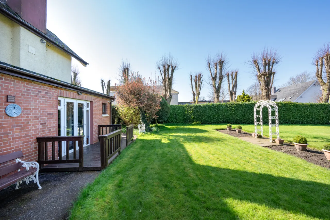 Photo of Glenair, Western Road, Cork, T12V6K4