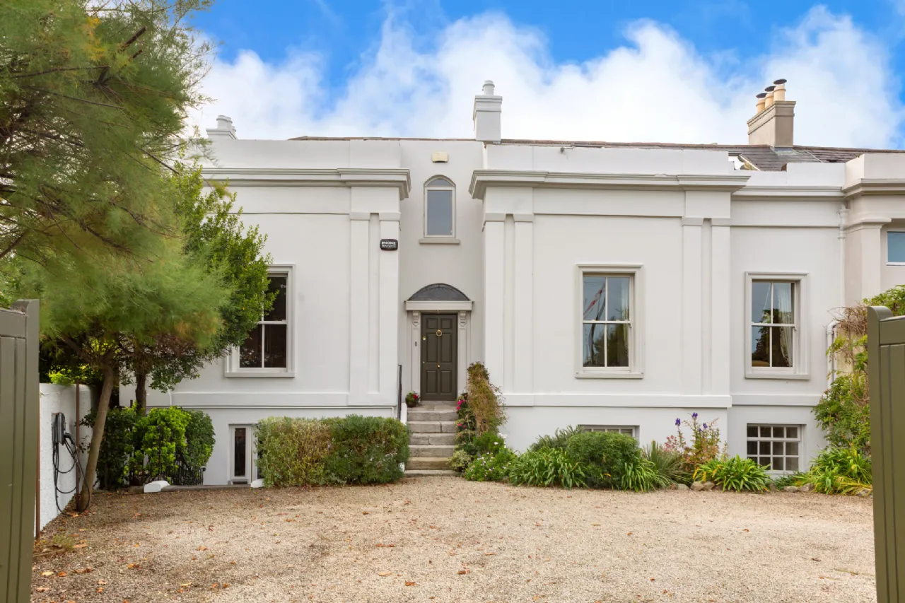 Photo of Strand Lodge, 5 Strand Road, Sandymount, Dublin 4, D04 X461