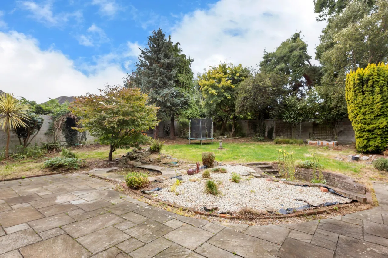 Photo of Woodbine, Owendore Avenue, Rathfarnham, Dublin 14, D14 V2Y0