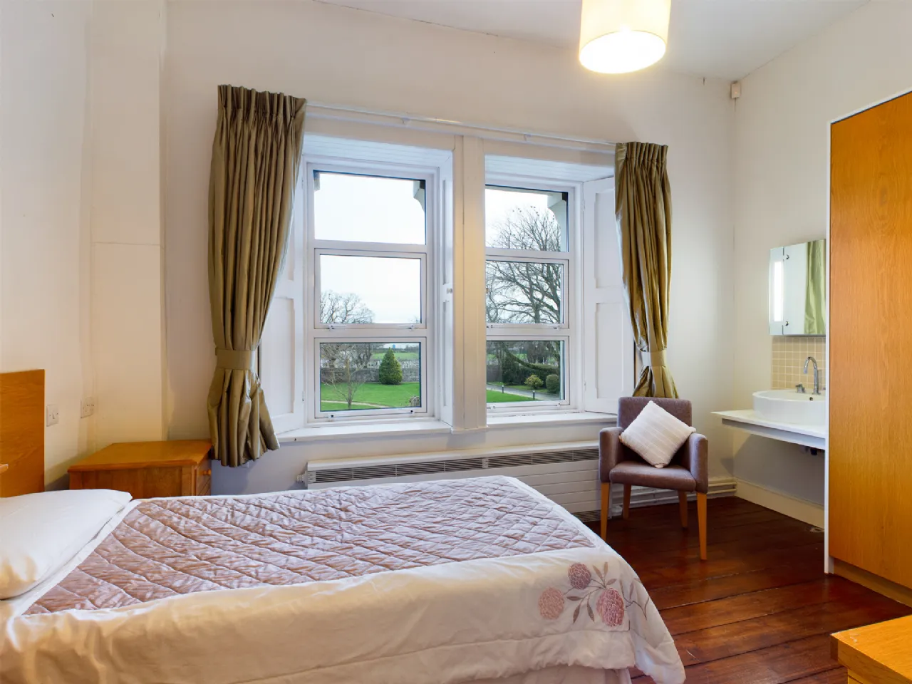 Photo of Former Sisters Of Mercy Convent, Church Avenue, Templemore, Co. Tipperary, E41 W025