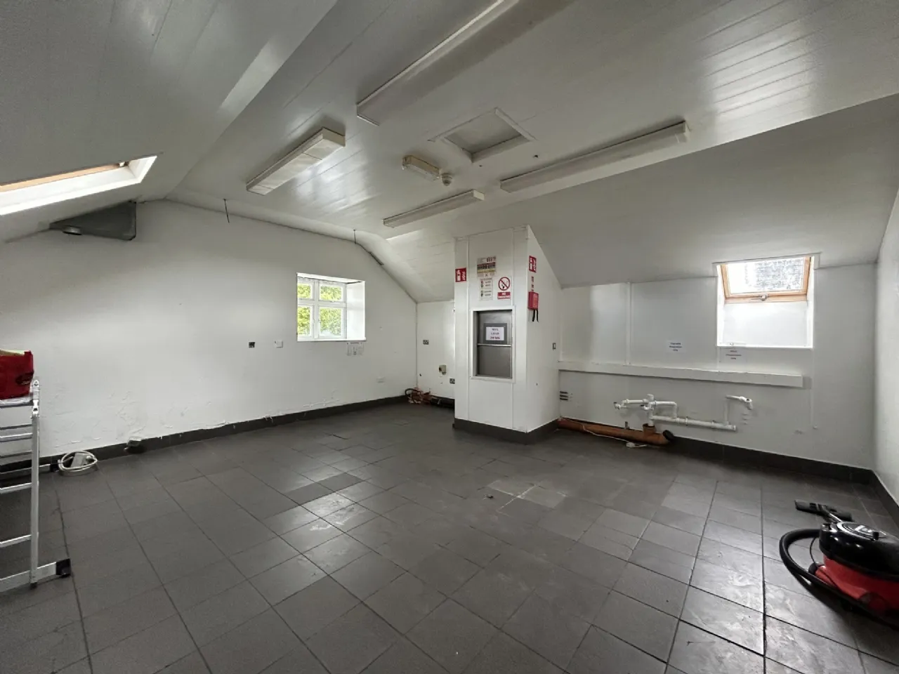 Photo of Ladyswell St, Cashel, Co Tipperary, E25FR59