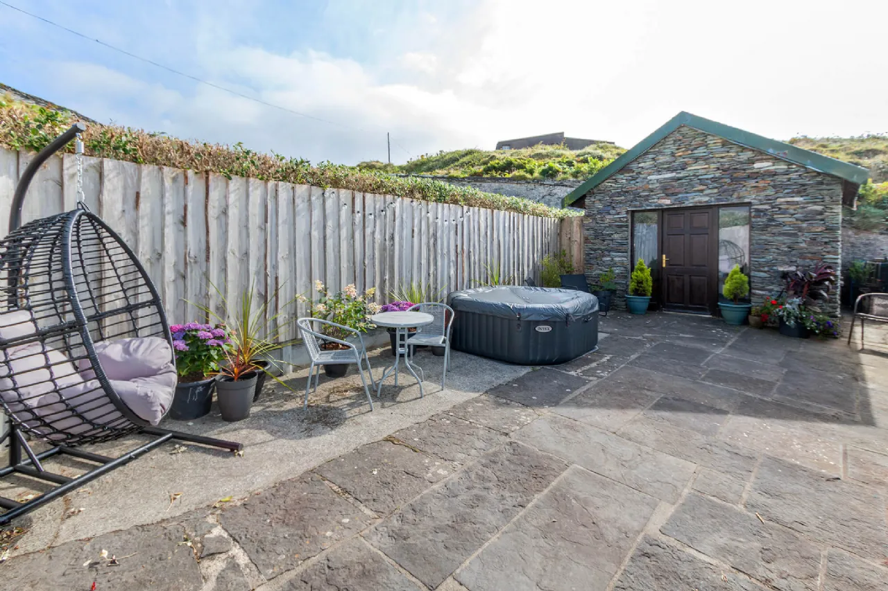 Photo of Dursey Shore Lighthouse Residence, Garnish, Beara, Co. Cork, P75 E954