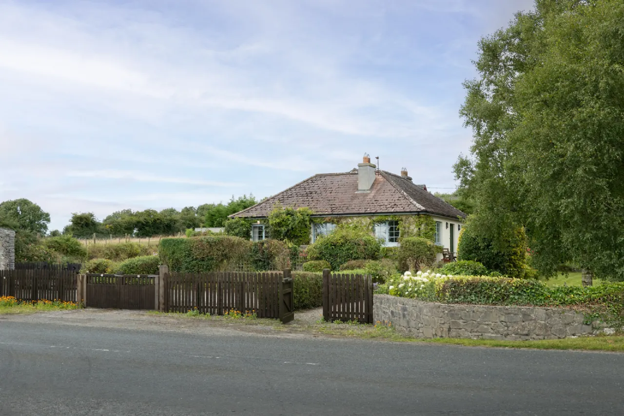 Photo of Harveys Cross, Ballacolla, Co. Laois, R32 PC66