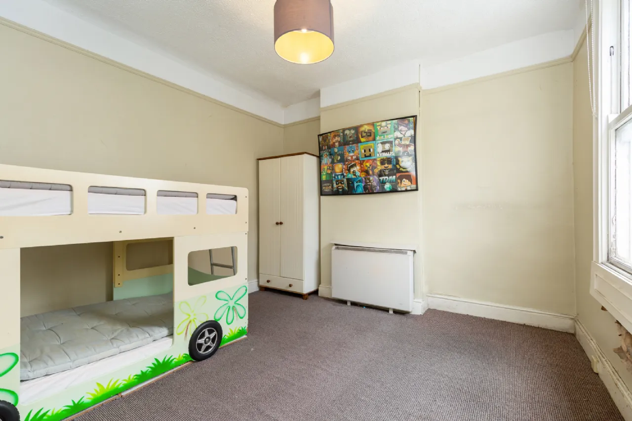 Photo of 11 Eastmoreland Place, Dublin 4, D04 XV18