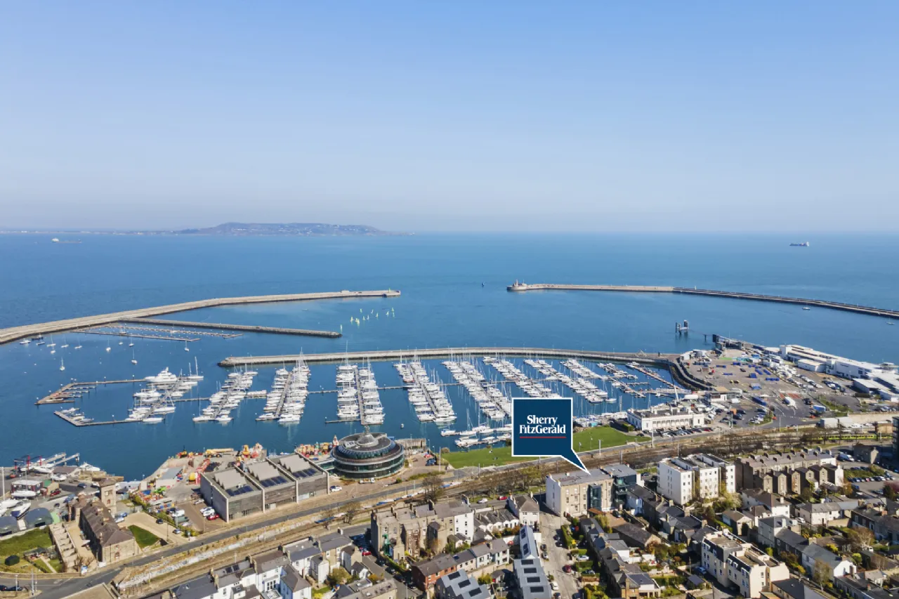 Photo of The Clipper, 8 Anglesea, Crofton Road, Dun Laoghaire, Co. Dublin, A96 K06X