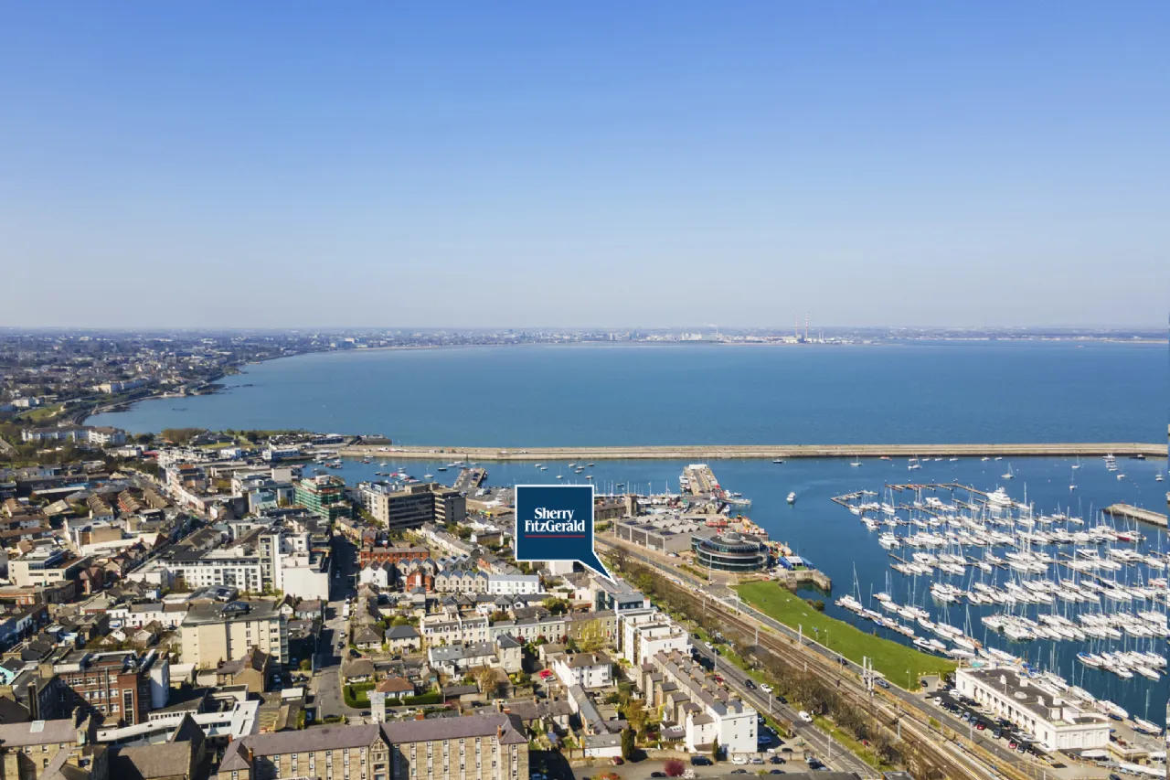 Photo of The Clipper, 8 Anglesea, Crofton Road, Dun Laoghaire, Co. Dublin, A96 K06X