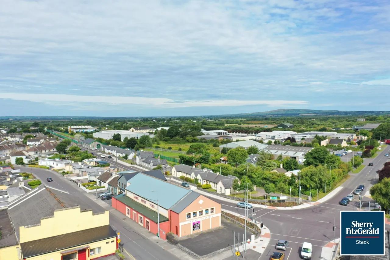 Photo of Upper William Street, Listowel, Co. Kerry, V31 W447