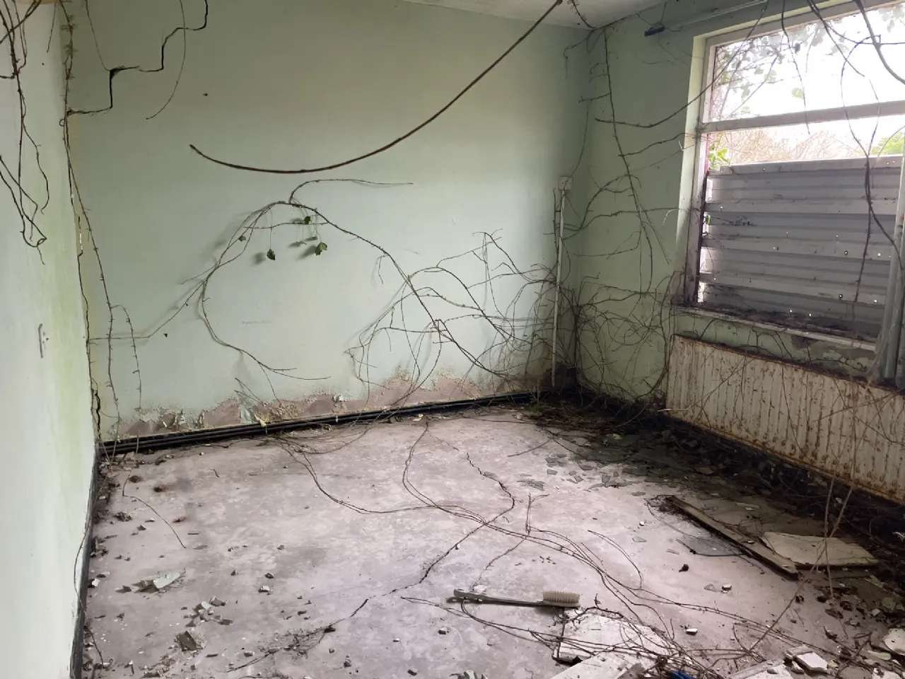 Photo of Derelict House, 4 The Chalets, Georges Street, Newport, Co. Mayo