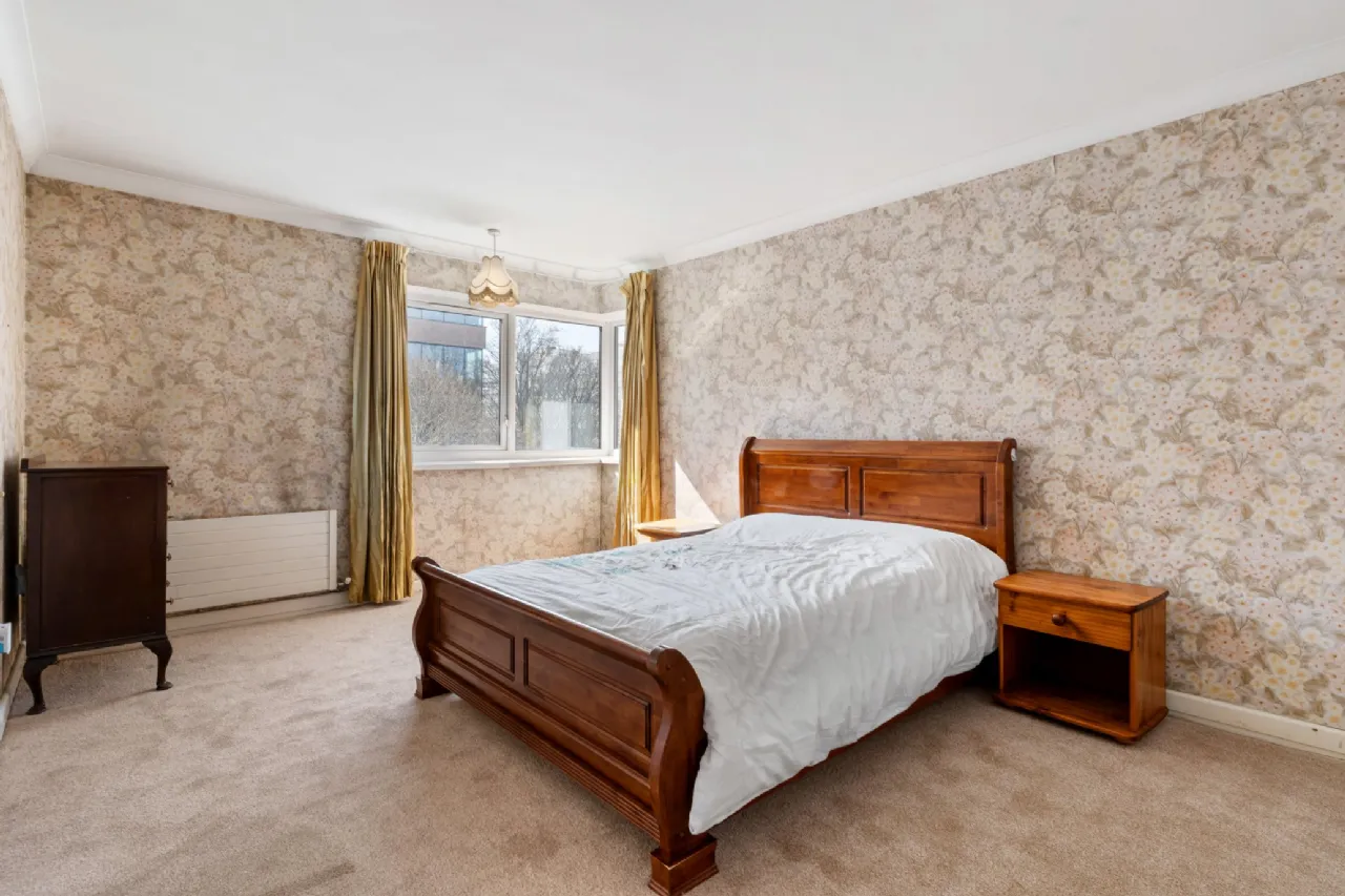 Photo of 28 Burleigh Court, Burlington Road, Dublin 4, D04 X596