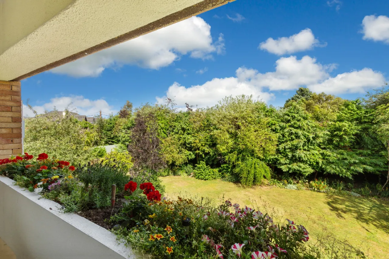 Photo of 11 Denewood, Beechpark Avenue, Castleknock, Dublin 15, D15 EY91