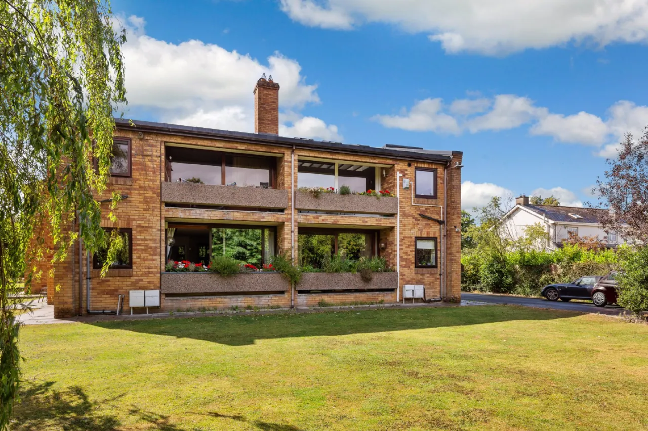 Photo of 11 Denewood, Beechpark Avenue, Castleknock, Dublin 15, D15 EY91