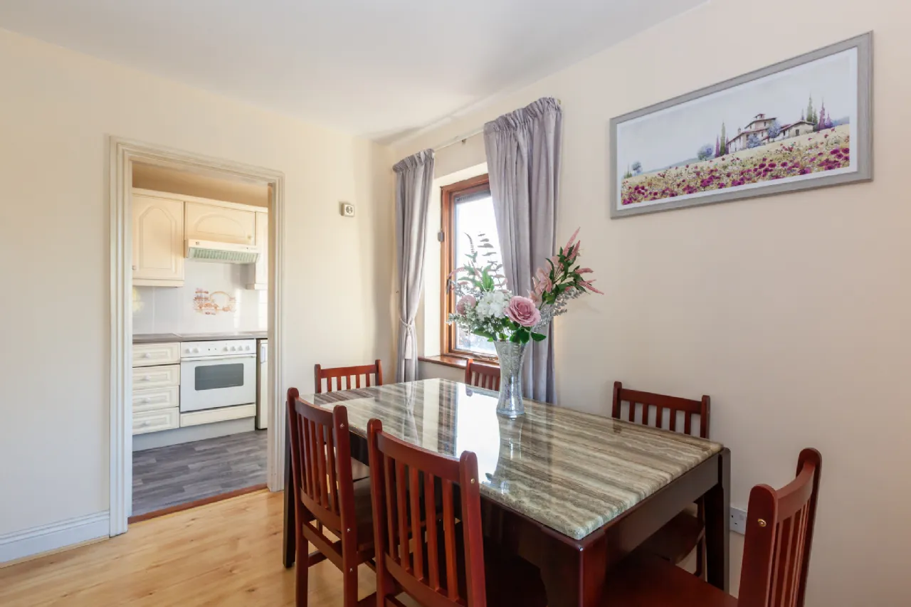 Photo of 4 Grace Park Hall, Drumcondra, Dublin 9, D09 YN79