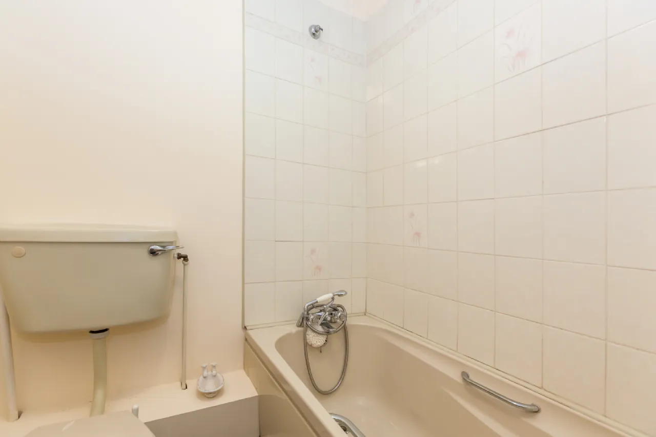 Photo of 4 Grace Park Hall, Drumcondra, Dublin 9, D09 YN79