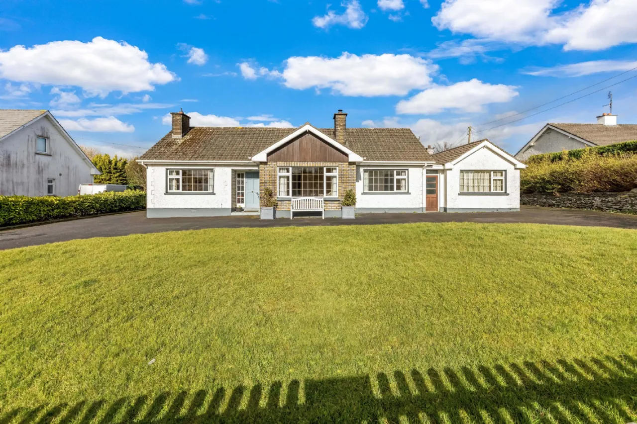 Hotel Kalinga Kildare Village New Balance Highlights Of The Republic Hotel  Group Tour| On The Go Tours (From