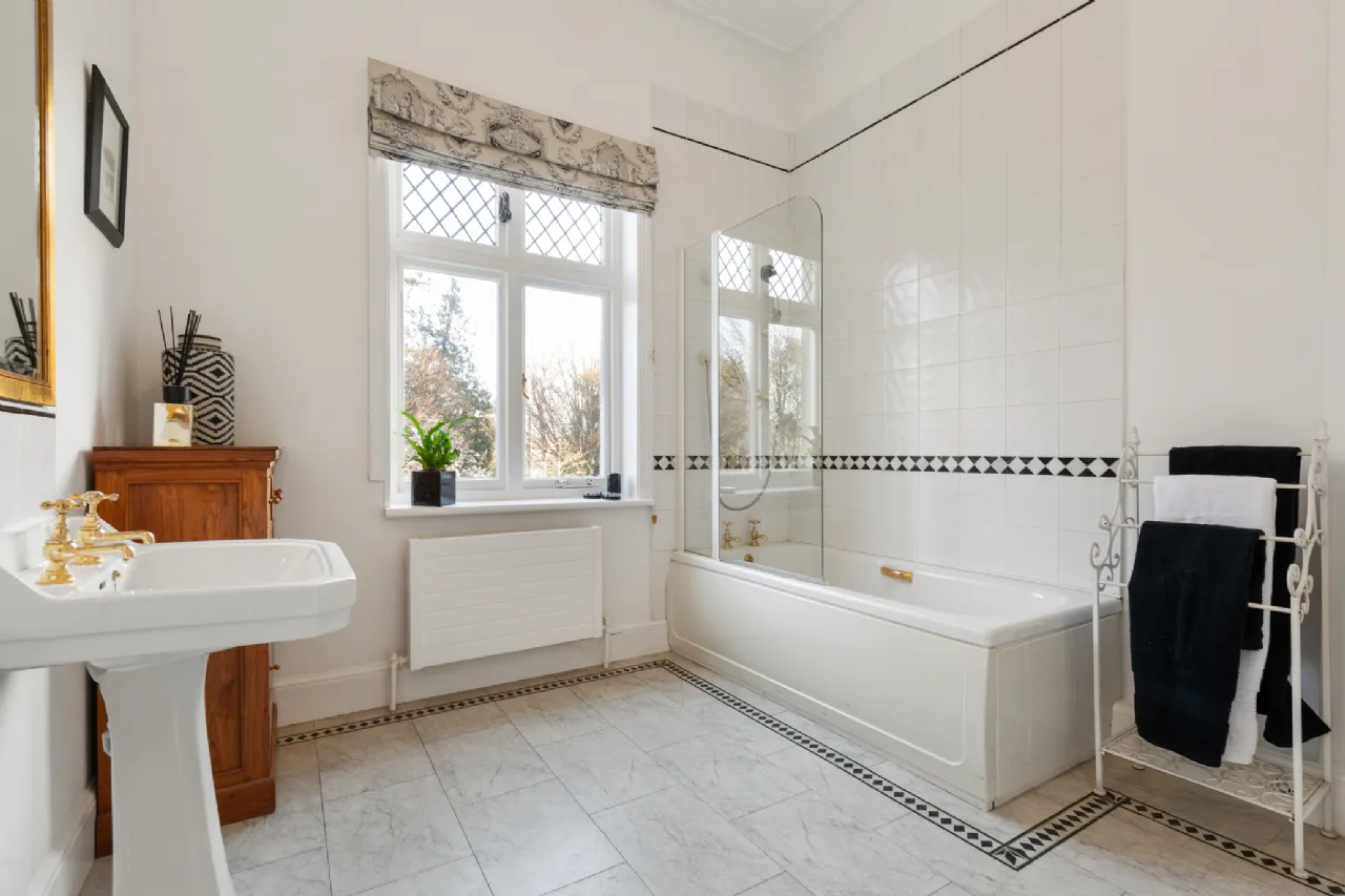 Photo of 59 Ailesbury Road, Ballsbridge, Dublin 4, D04 A2W1