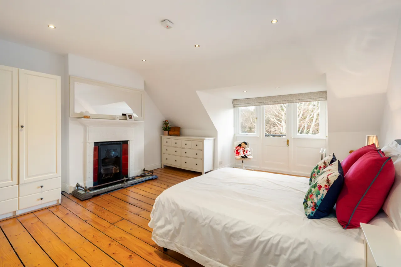 Photo of 59 Ailesbury Road, Ballsbridge, Dublin 4, D04 A2W1