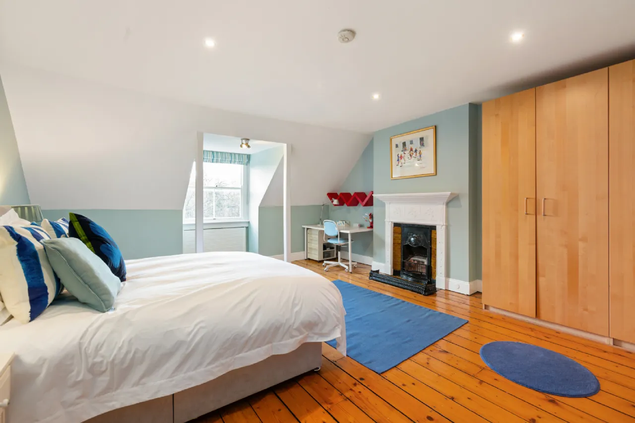 Photo of 59 Ailesbury Road, Ballsbridge, Dublin 4, D04 A2W1